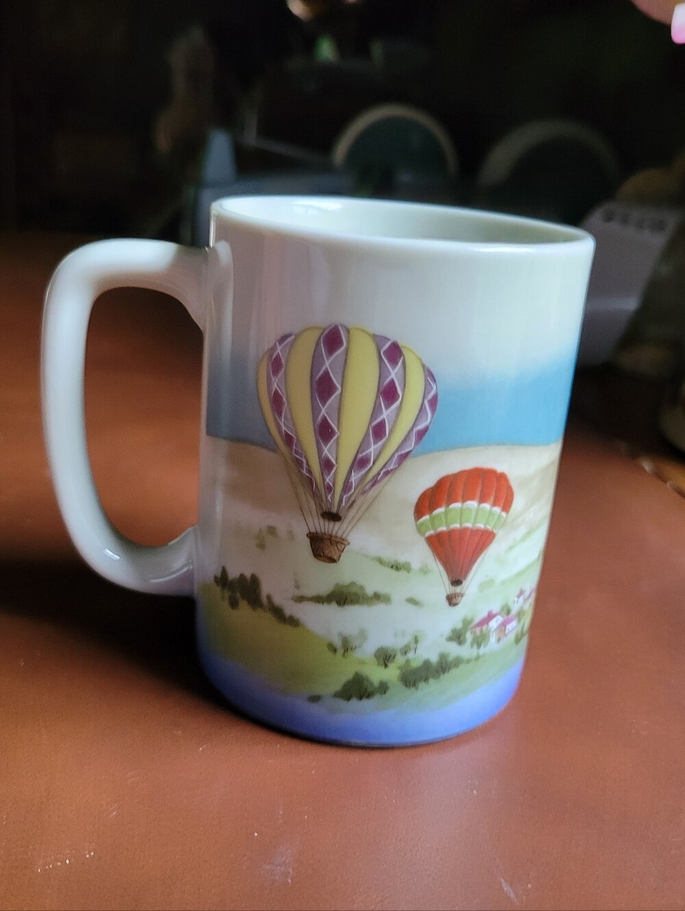 Vintage Otagiri Japan Balloons over countryside coffee tea mug